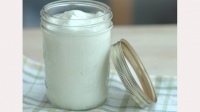 Рецепт домашнего йогурта, приготовленного в йогуртнице.